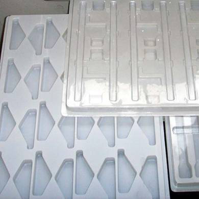 TRAY